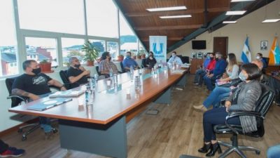 El intendente de Ushuaia acordó la pauta salarial con los municipales
