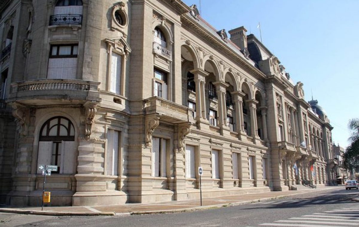FESTRAM SANTA FE ESPERA HASTA ESTE JUEVES PARA TENER FECHA DE INICIO DE LA DISCUSIÓN SALARIAL.