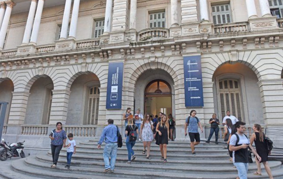 Rosario: Durante la pandemia, los beneficiarios de las becas de la UNR crecieron un 60%