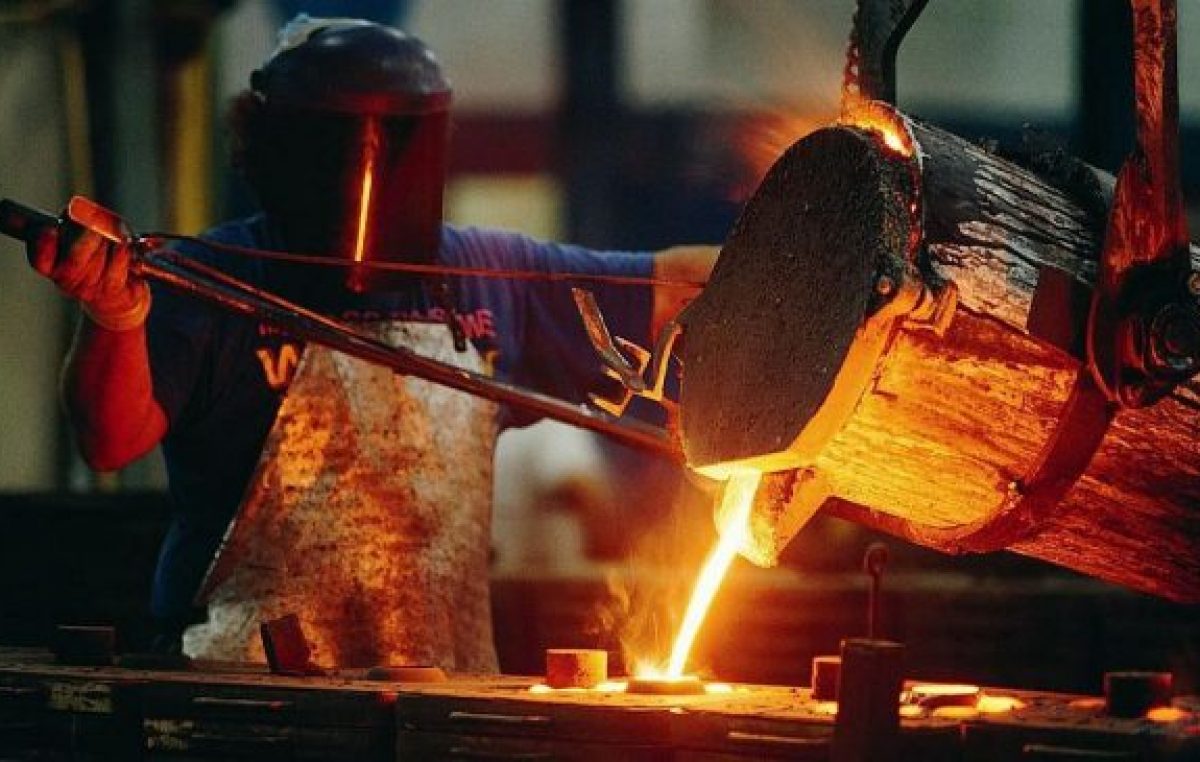 La producción de acero creció fuerte