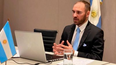 Guzmán: «Se podría haber reconstruido la infraestructura del país, no quedó nada»
