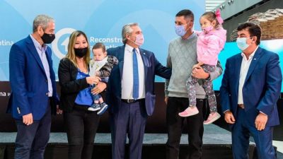 Fernández: «Mi urgencia es con quienes no tienen casa; no acordar con los acreedores»
