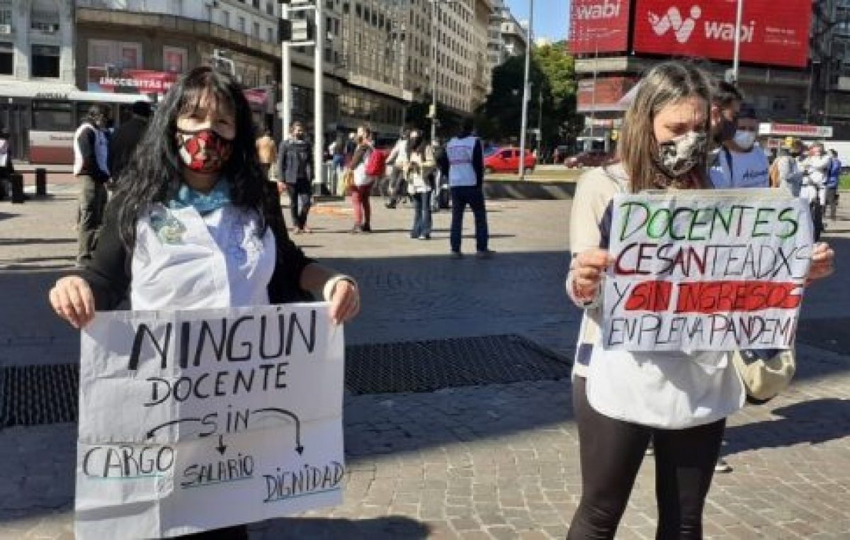 Denuncian despidos a docentes y trabajadores de la Educación en la Ciudad