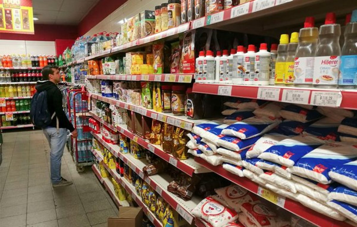 «Los monopolios son los dueños de la comida de los argentinos»
