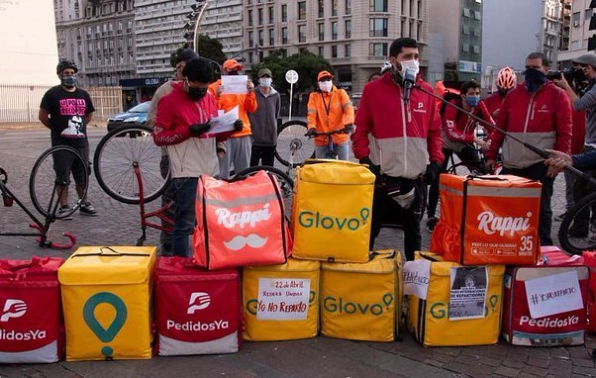 El desamparo de los trabajadores de plataformas digitales