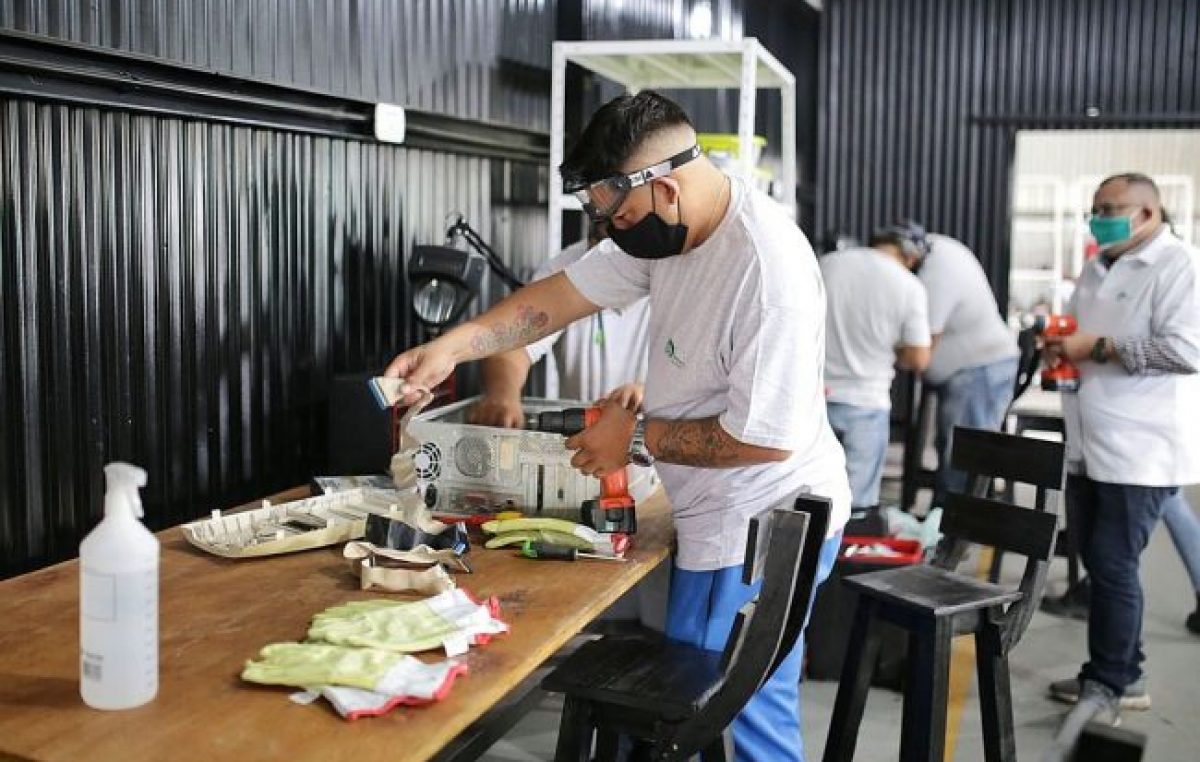 Santa Fe: En la planta de residuos eléctricos apuntan a reciclar 50.000 kg en un año