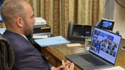 Guiño de los emergentes a un reclamo de Guzmán