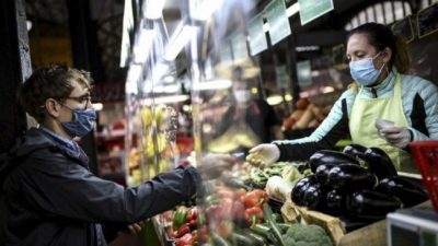 El 60% de la población ocupada percibió ingresos promedios de $33.300 en 2020