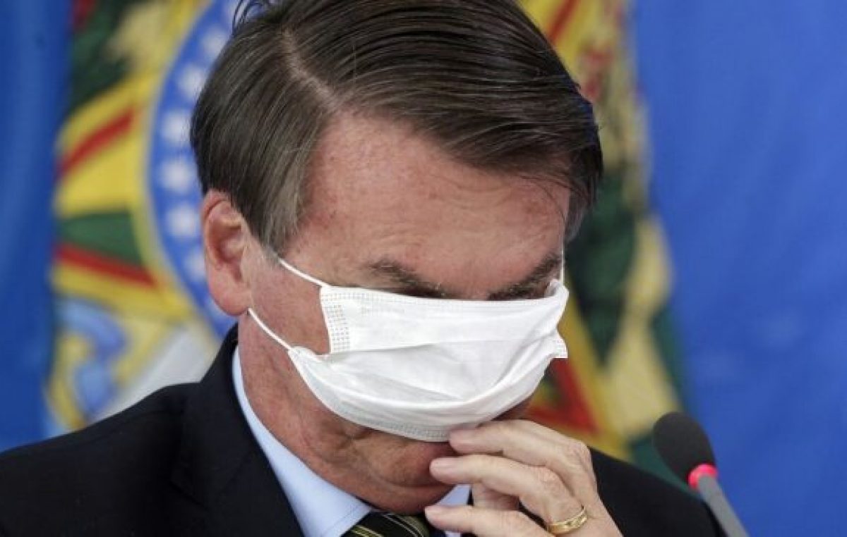 Jair Bolsonaro llamó «idiotas» a quienes respetan las cuarentenas y el distanciamiento