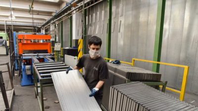 La industria deja atrás a Macri