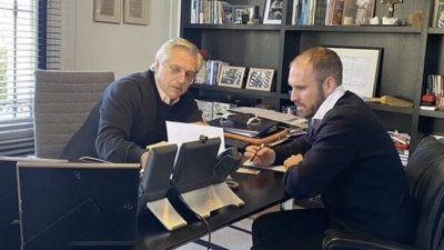 Otro gesto de apoyo: Alberto Fernández y Martín Guzman viajan juntos a Europa