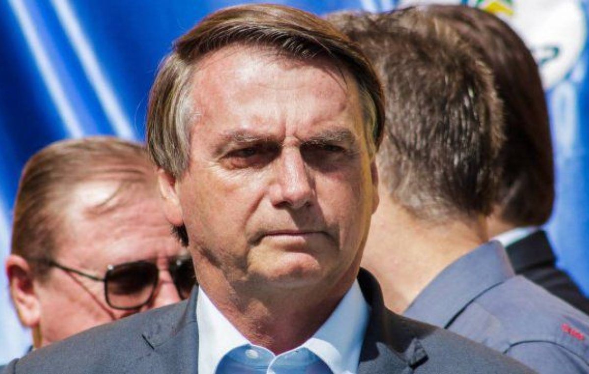 Bolsonaro amenazó con interrumpir por decreto las cuarentenas en Brasil