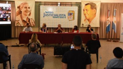 El peronismo santafesino busca unir en las urnas lo que la Legislatura dividió