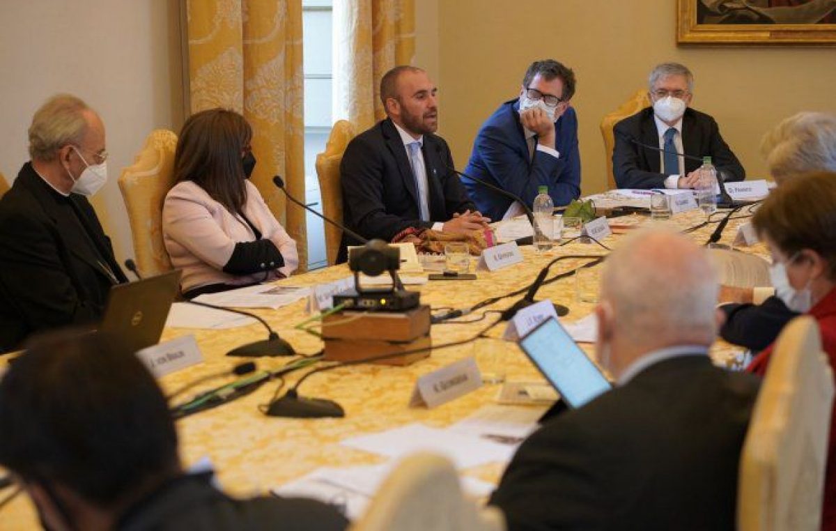 Martín Guzmán destacó la gira por Europa: «Los pueblos del mundo debemos trabajar juntos»