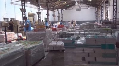 Varias intendencias accederan a créditos para comprarle a la economía popular