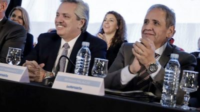 Alberto Fernández: «Lo que más me importa es que el sueldo de los trabajadores no se retrase»