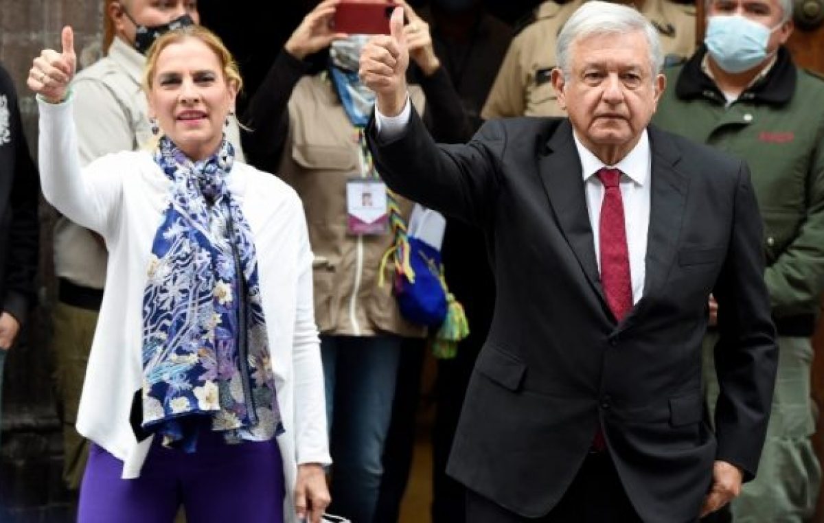 López Obrador admitió la pérdida de dos tercios en Diputados y reivindicó «el camino hacia la democracia»