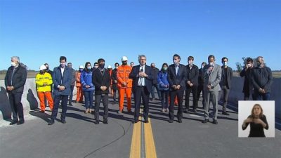 Fernández: «La obra pública es conectar a la Argentina y acercar a los pueblos»