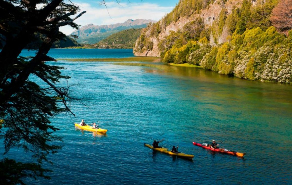Esquel desde el agua: adrenalina y equilibrio con la naturaleza