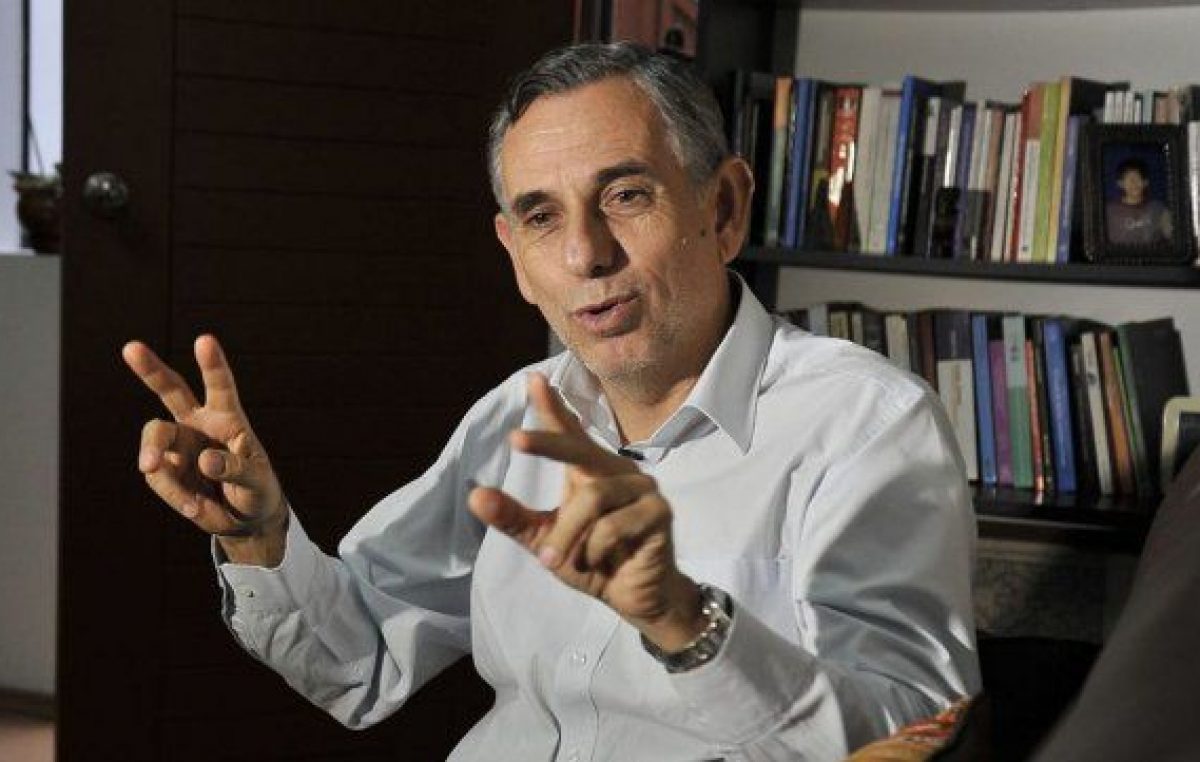 Perú: el referente económico de Castillo propone un plan moderado de reformas