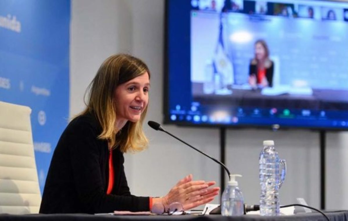 Raverta: «Queremos reconocer el trabajo de las mujeres que dedicaron años a cuidar de sus hijos»