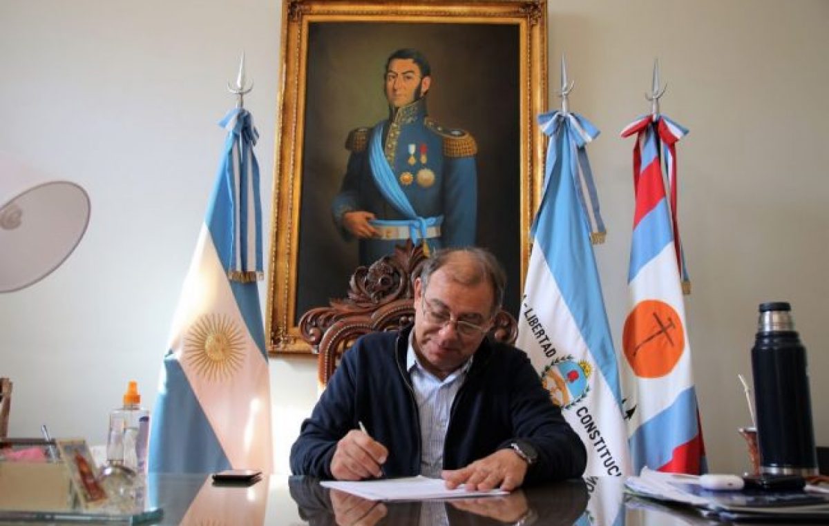 El Intendente de Corrientes firmó la resolución de 400 pases a planta más y el 17 se abre la inscripción a concurso