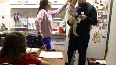 Pandemia: Casi el 40% de los hogares con niñes sufrió inestabilidad laboral