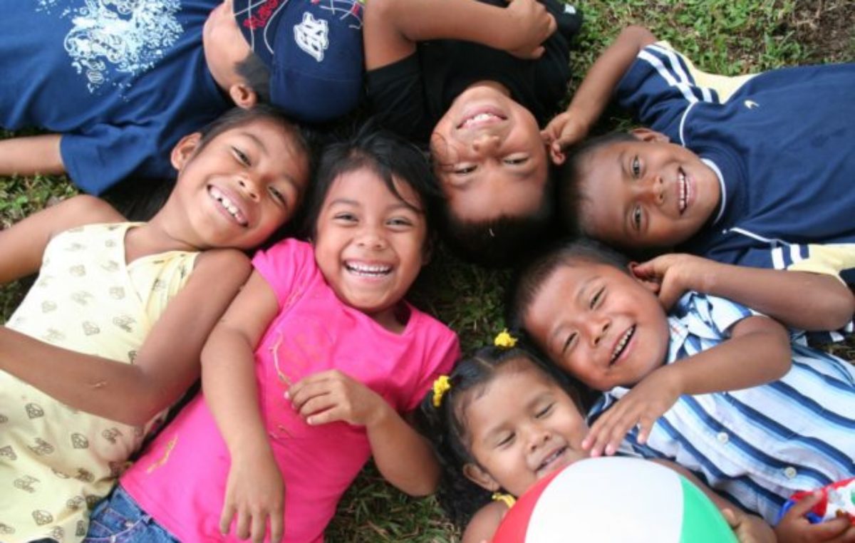 Unicef presentó un programa sobre el futuro de niñas, niños y adolescentes
