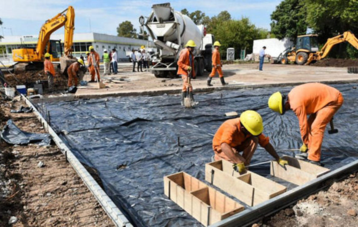 Katopodis: «Hay 150 mil puestos en la construcción y la mitad son de obra pública»