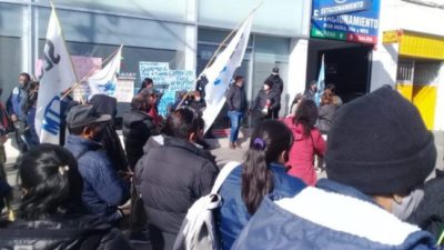 Municipales jujeños se plantaron en el Ministerio de Trabajo para exigir paritarias