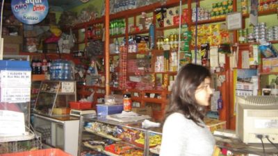 Crecieron las ventas y se desaceleró la suba de precios en kioscos y almacenes