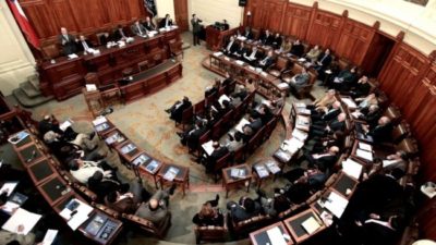 Media sanción en Chile al proyecto para un cuarto retiro de fondos de pensiones