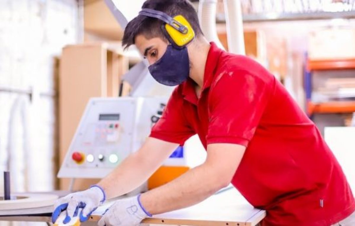 Madryn se convirtió en la primera ciudad de Chubut y la tercera del país en adherir a un programa que genera trabajo en los jóvenes