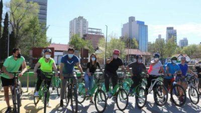 El intendente de Neuquén relanzó el programa de bicicletas públicas gratuitas