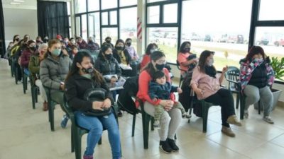 La Secretaría de la Mujer de Ushuaia mantuvo reuniones con más de 150 emprendedoras de la ciudad