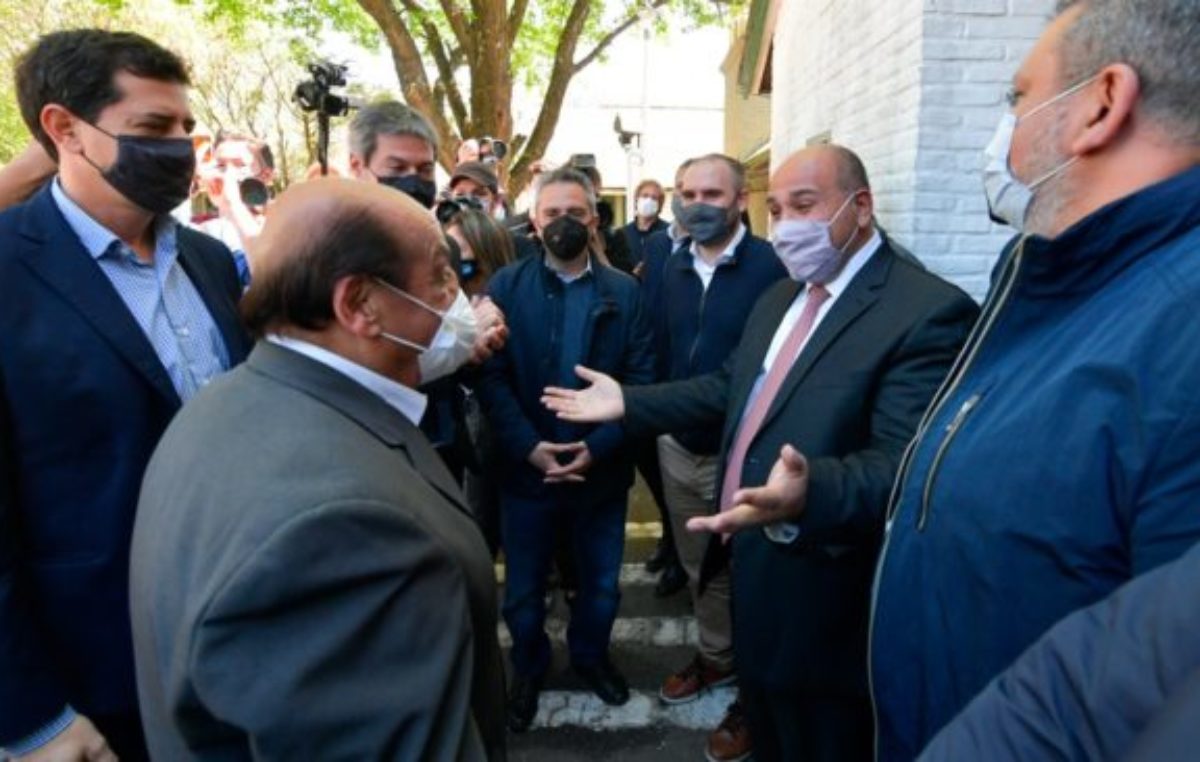 El Gobierno puso en marcha el programa «Mejor Barrio» con la construcción de 400 playones deportivos