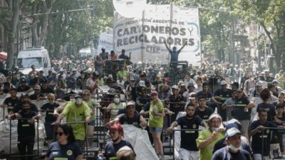 Masiva marcha de cartoneros al Congreso en apoyo a la Ley de Envases con Inclusión Social
