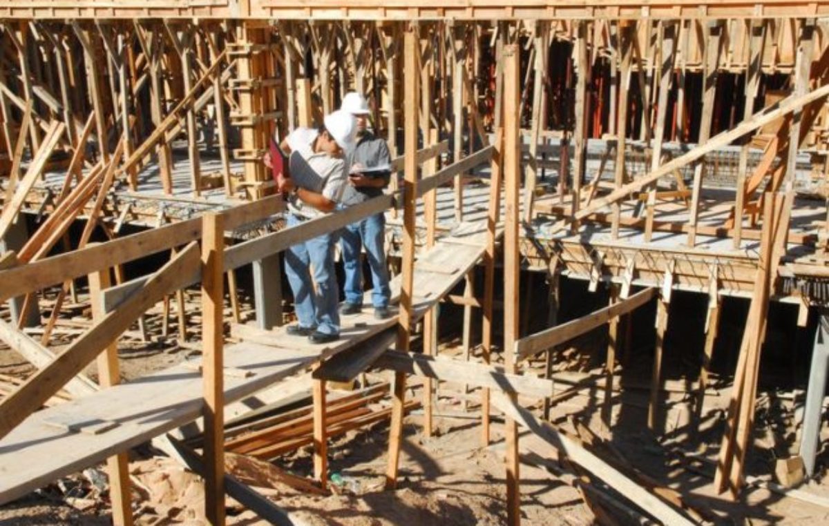 El Gobierno lanza un plan de empleo para la construcción