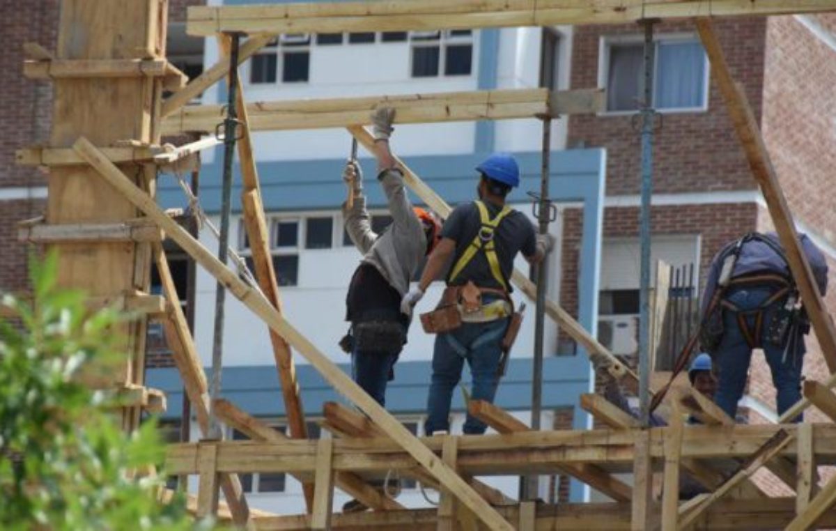 Neuquén: Se invierte millón de dólares por día en la obra privada