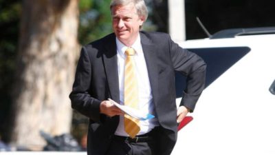 Chile: una nueva encuesta sitúa primero al candidato ultraderechista José Antonio Kast