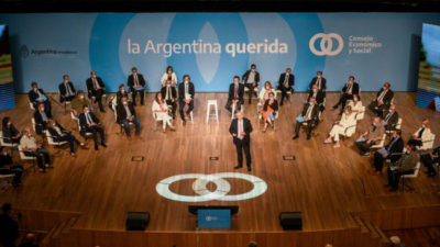 El Gobierno reactiva el diálogo tripartito