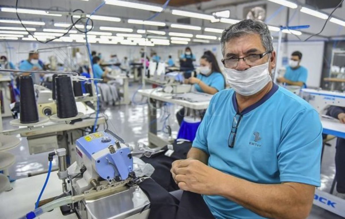 Santa Fe: Caen los trabajos privados y el salario retrocede un 10%
