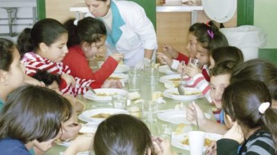 El hambre también va a la escuela