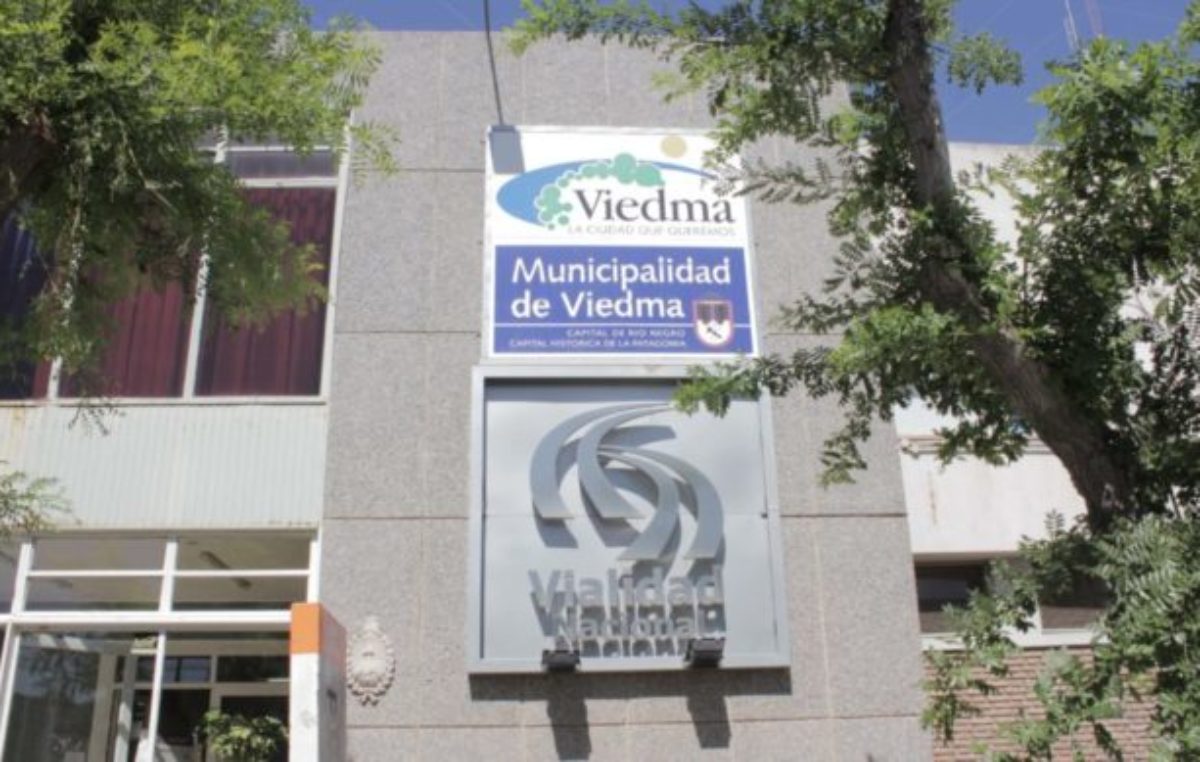 Viedma: municipales cierran el año con aumento y bono