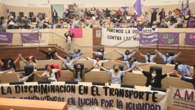 Rosario: Impulsan que las mujeres conduzcan desde ambulancias hasta camiones recolectores de residuos