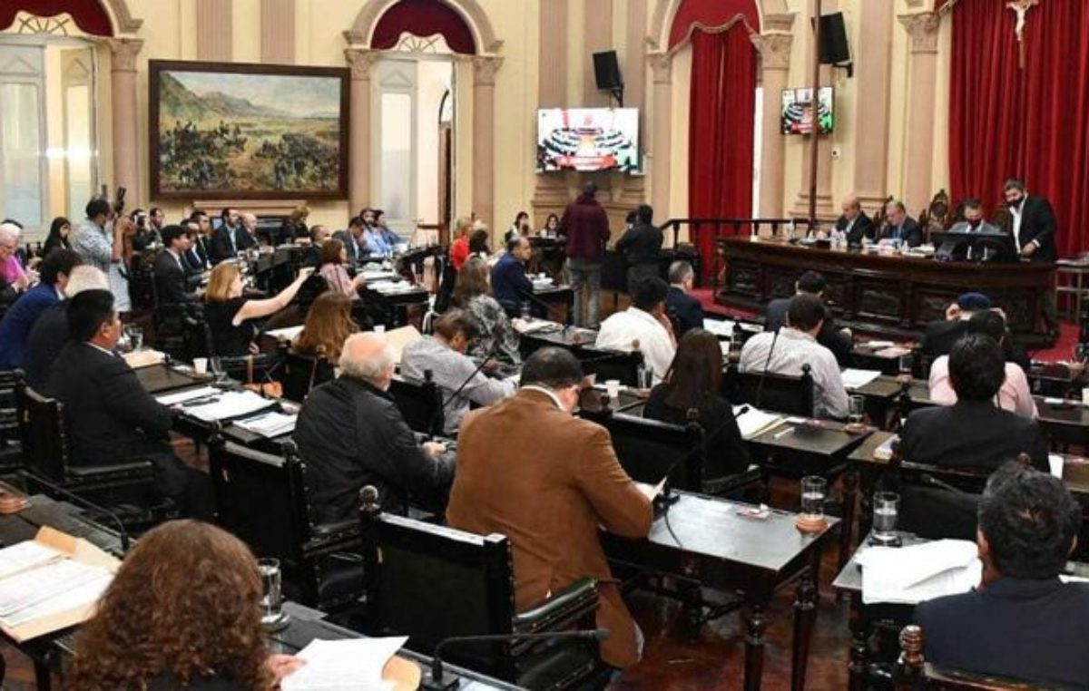 Salta: Una sola reelección para intendente y cuatro años para todos los ediles