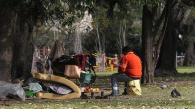Una familia tipo necesita casi 74 mil pesos para no caer en la pobreza