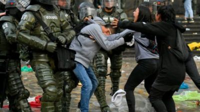 Los jóvenes que protagonizaron las protestas en Colombia denuncian una «cacería de brujas»