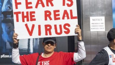 Nueva York empieza a exigir a empleadores que prohíban el ingreso de trabajadores no vacunados