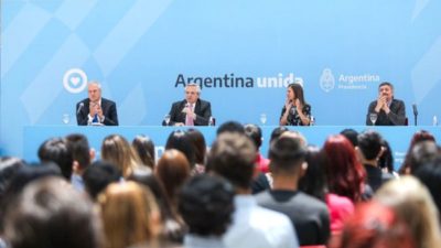 Fernández sobre las becas Progresar: «El Estado debe estar para aquellos a los que les cuesta crecer»